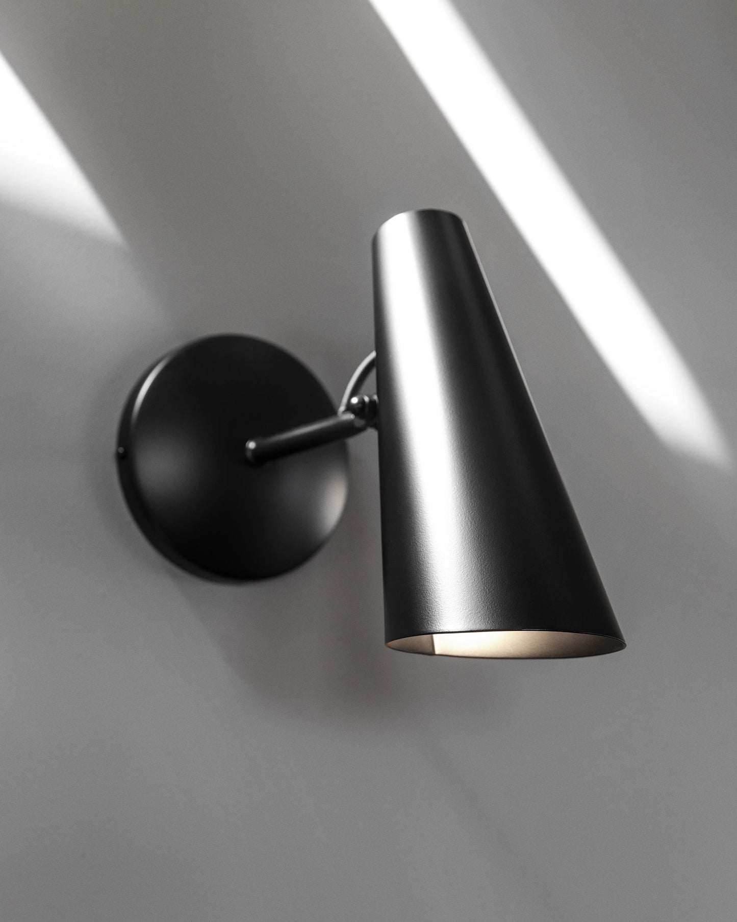 Birdy wall lamp fra Northern