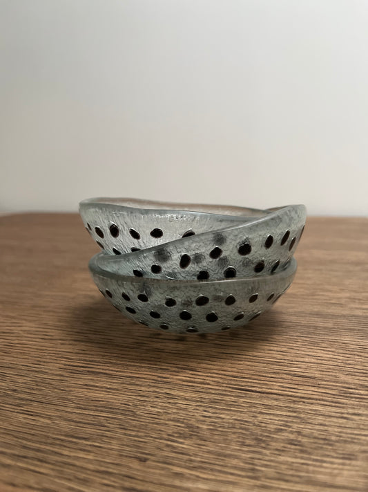 Skål - Sorte Prikker 12cm Glass fra Bruka Design