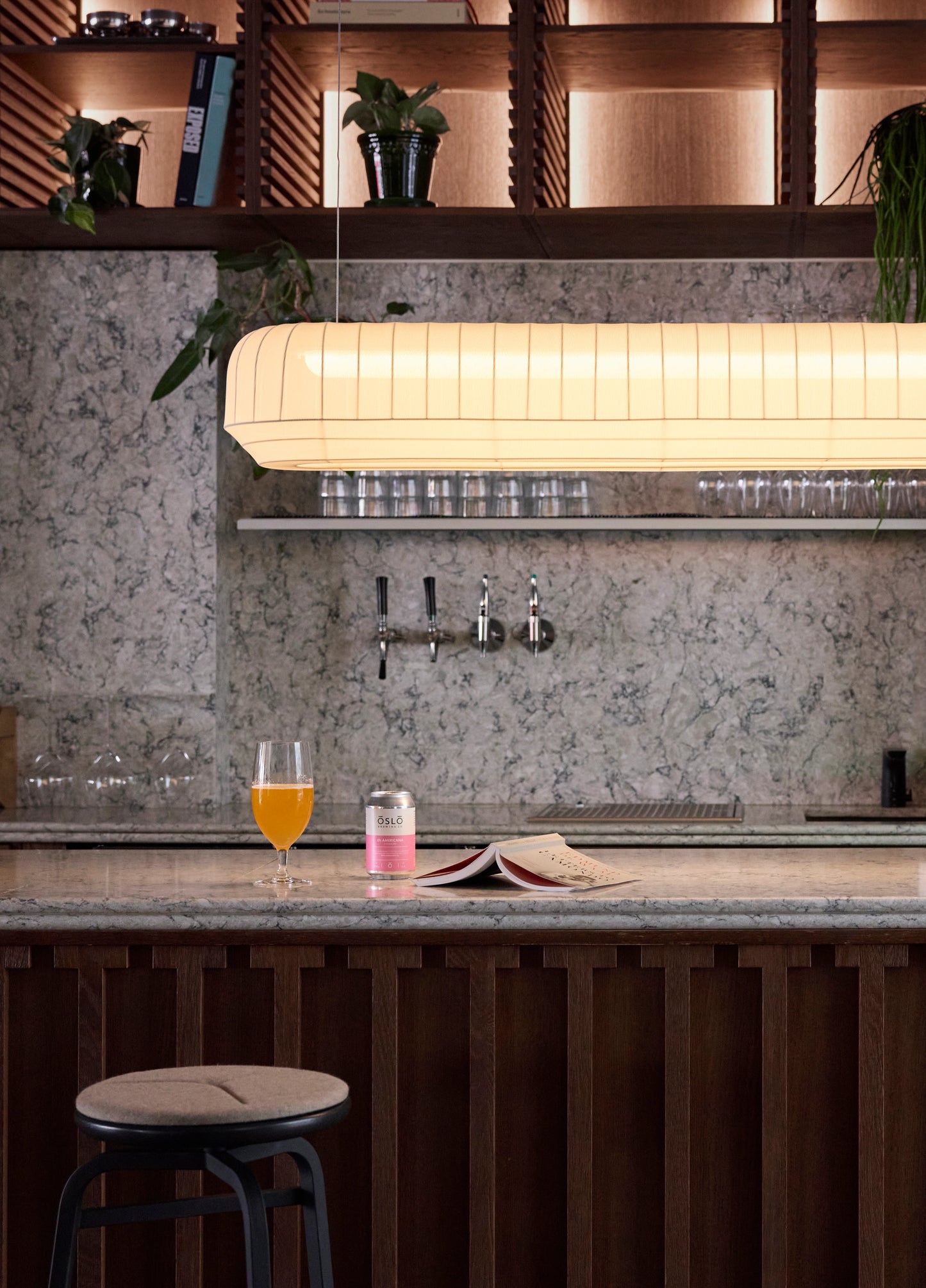 Tradition linear pendant lamp fra Northern