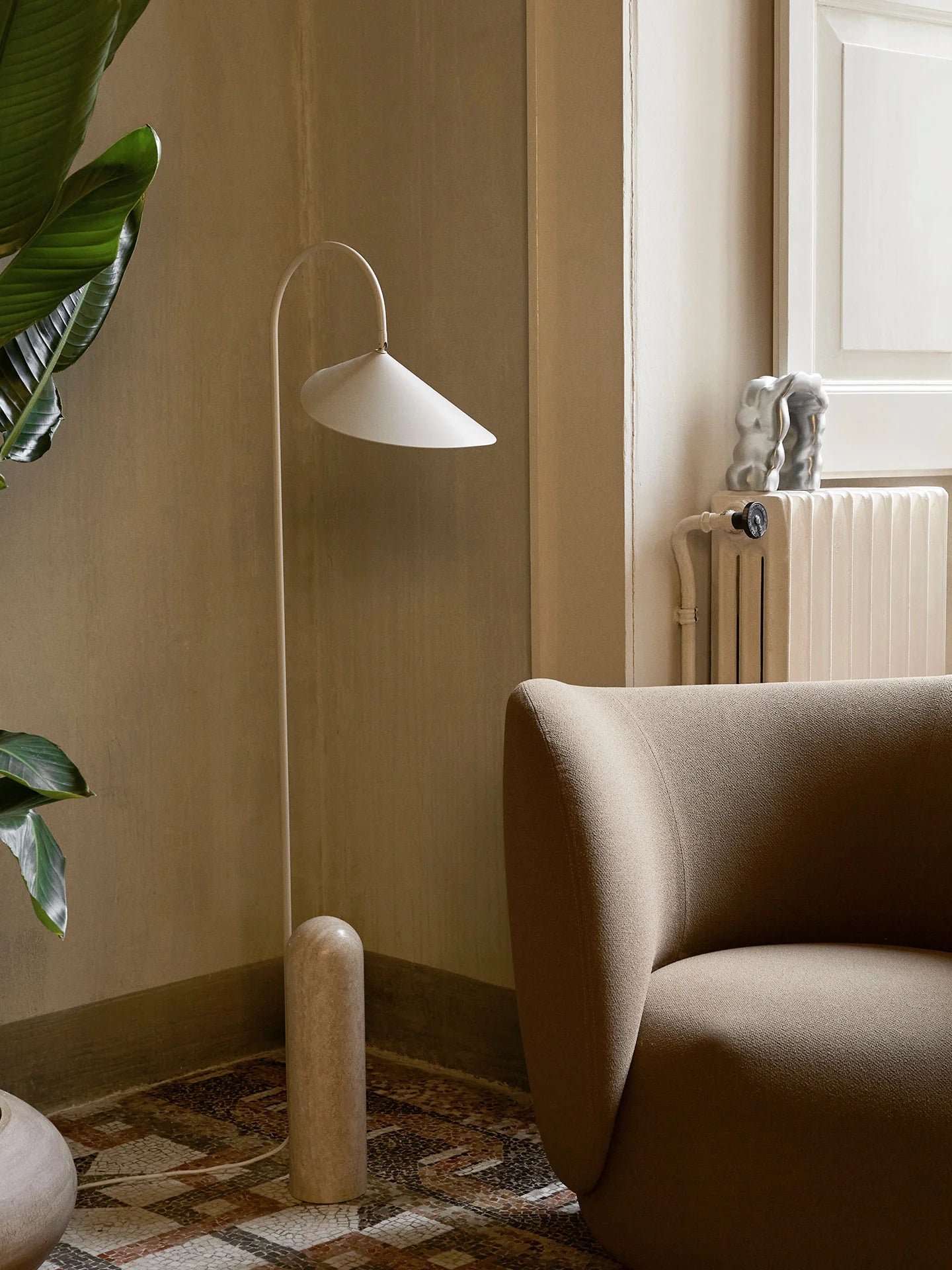 Arum floor lamp - Cashmere