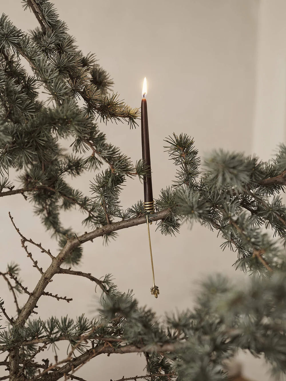 Ferm Living – Dipped Candles, sett med 8 – Brown fra Ferm Living