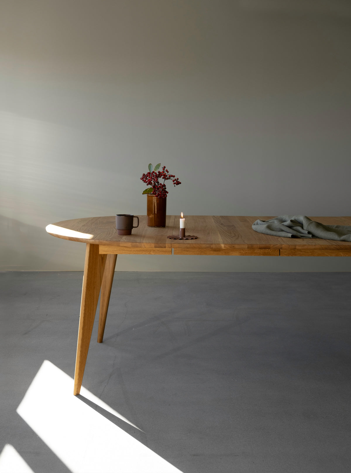 Viken round spisebord