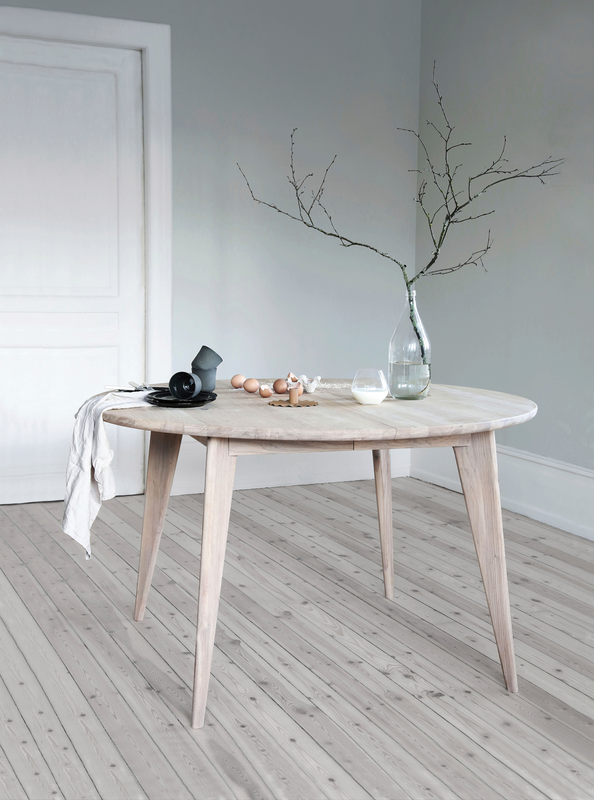 Viken round spisebord