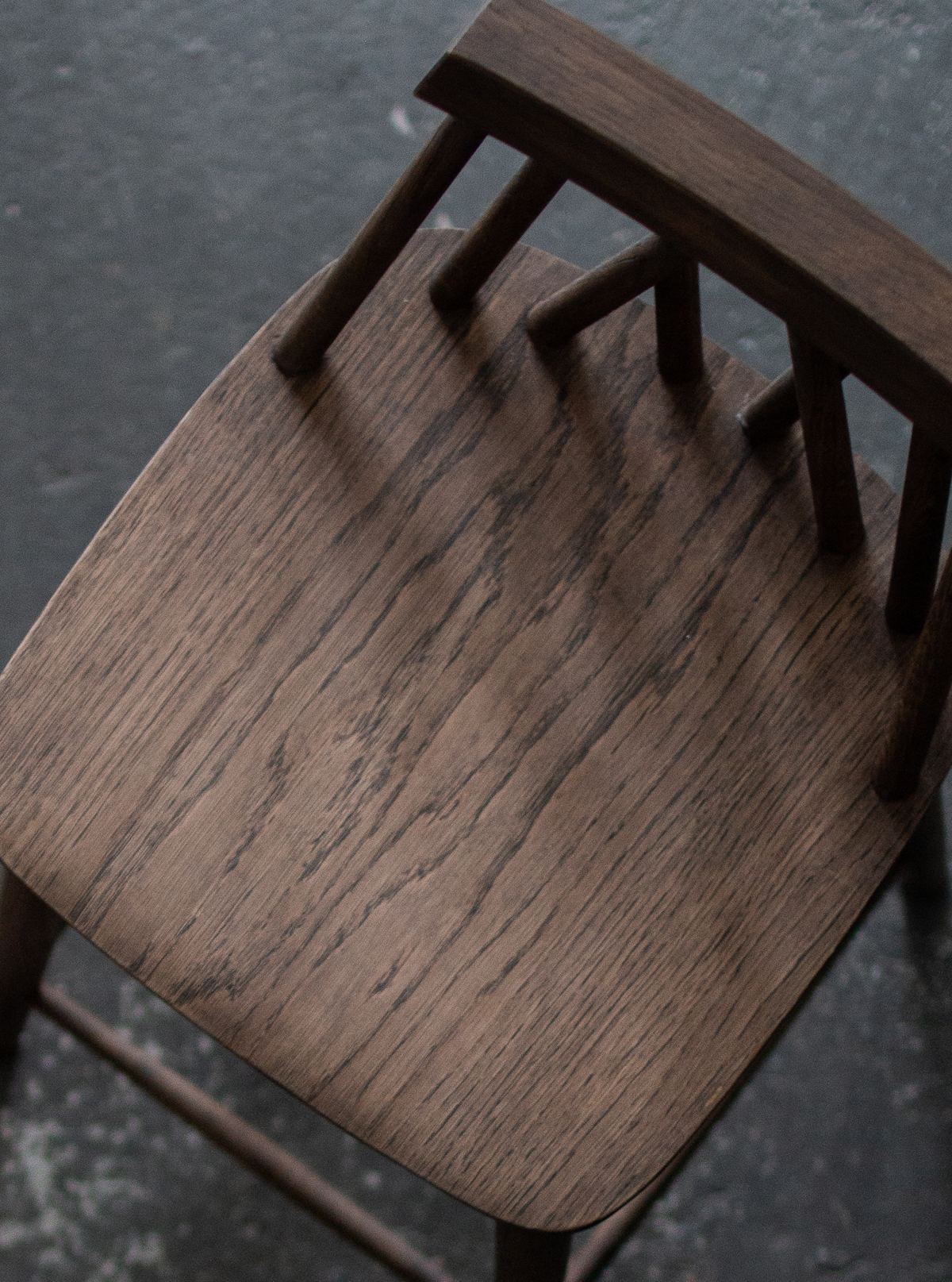 non bar stol i smoked oiled fra ygg&lyng