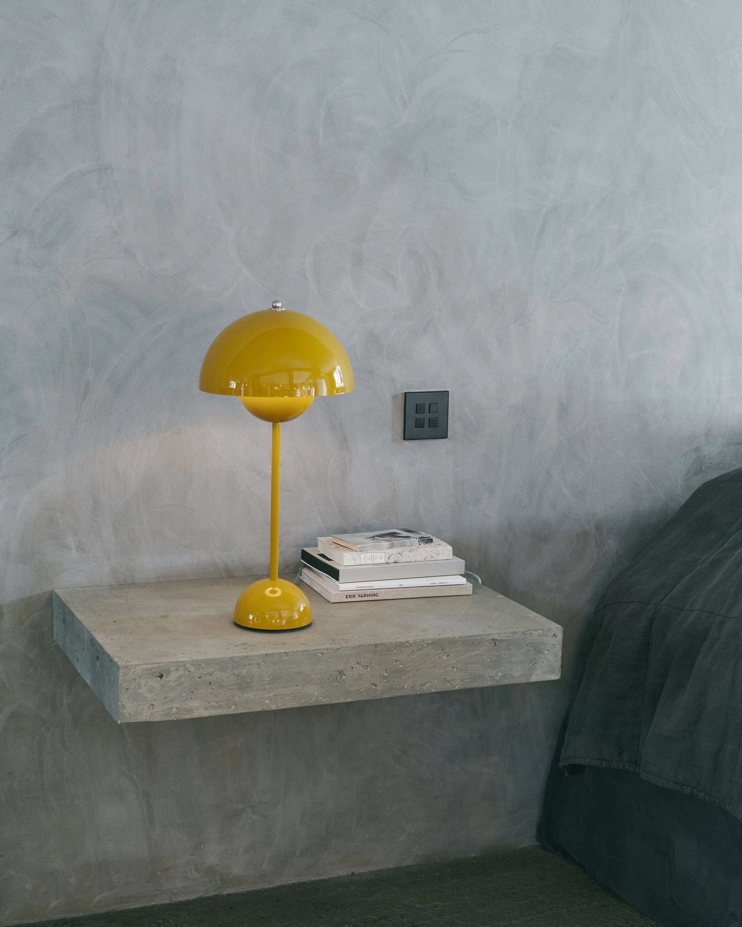 Flowerpot VP3 Verner Panton 1968 fra &Tradition