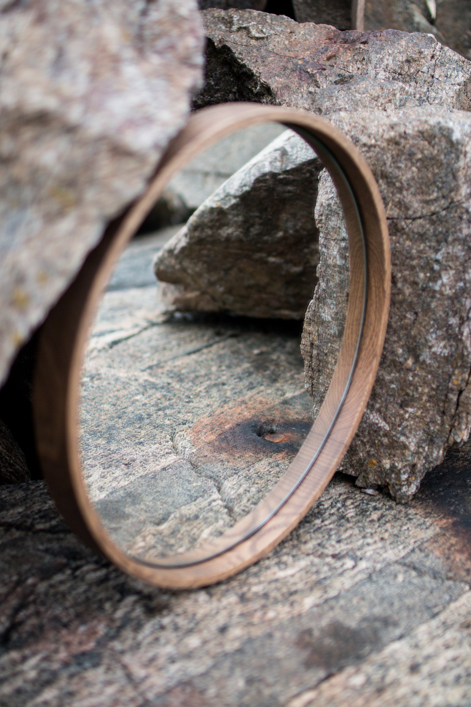 Olle speil fra ygg&lyng i 40 centimeter smoked oiled mellom steiner