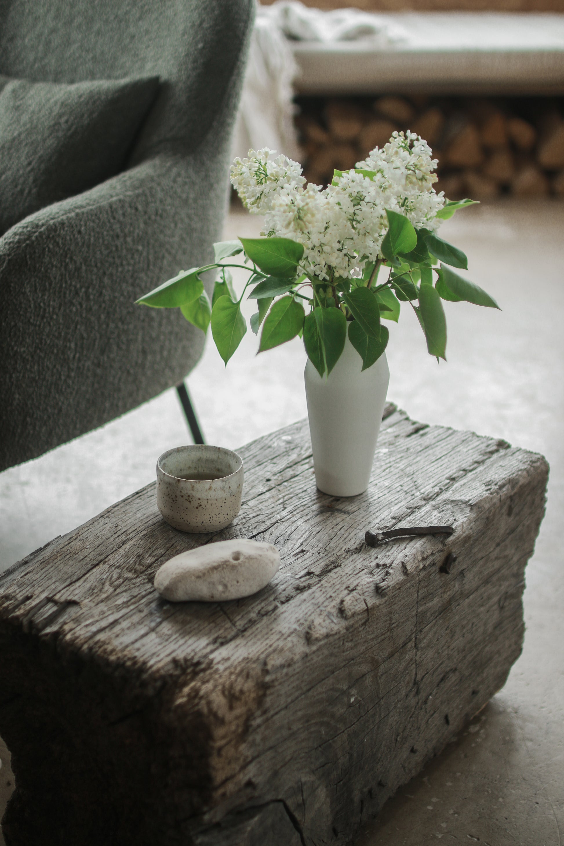 Dia vase fra ygg&lyng i fargen Milk white