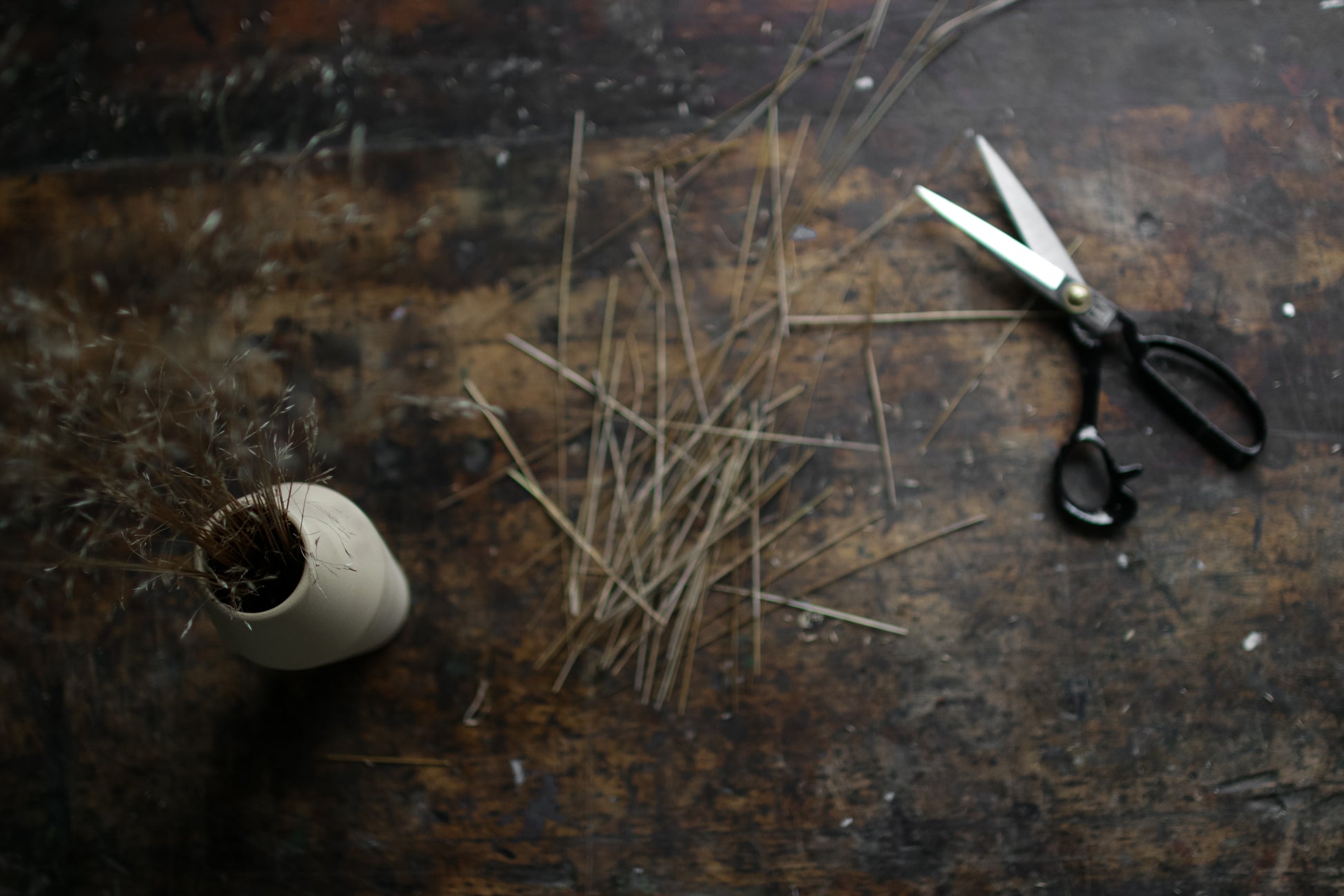 Dia vase fra ygg&lyng i fargen Straw Yellow.