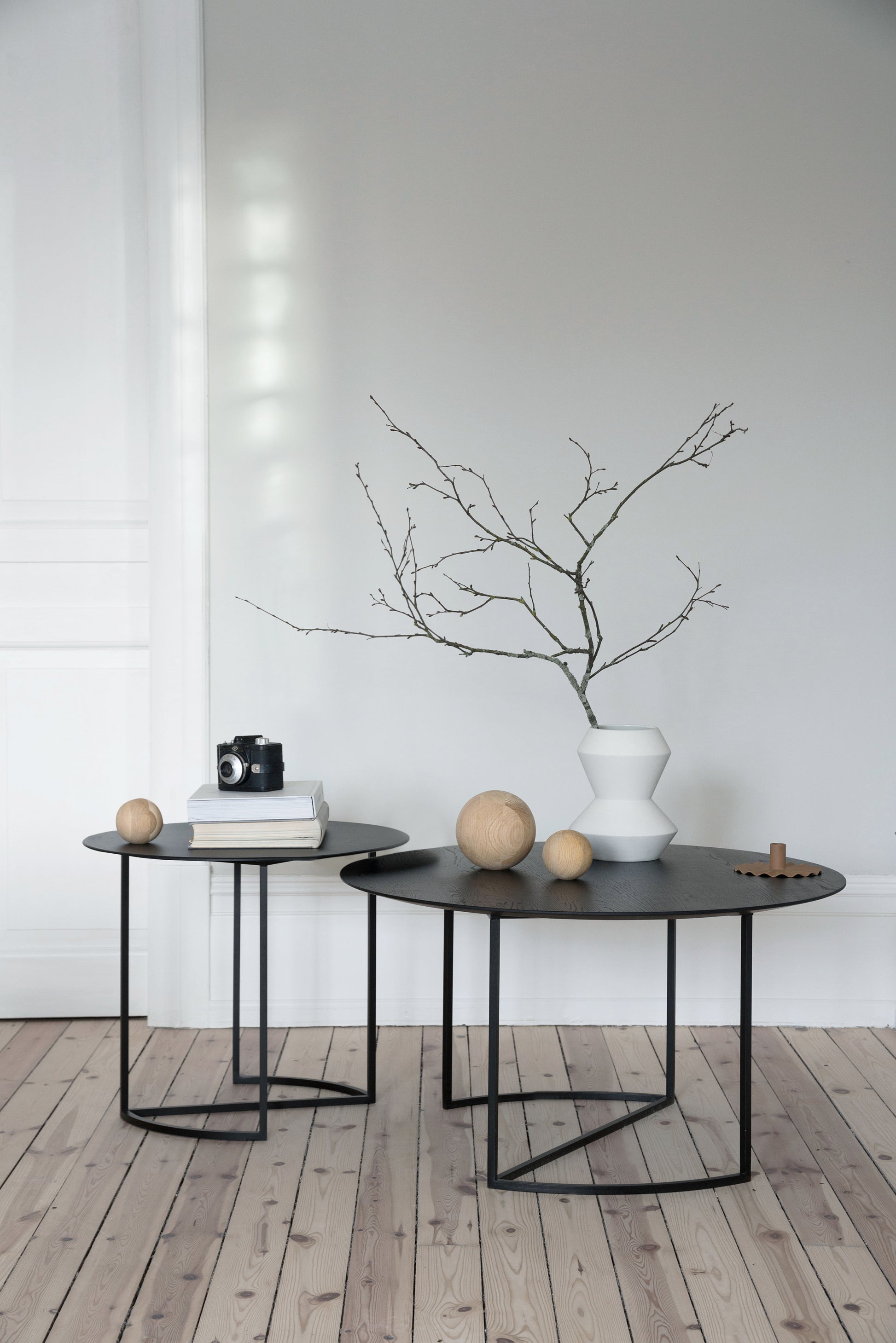 Ljå salongbord sort metal top i 55 og 80 centimeter