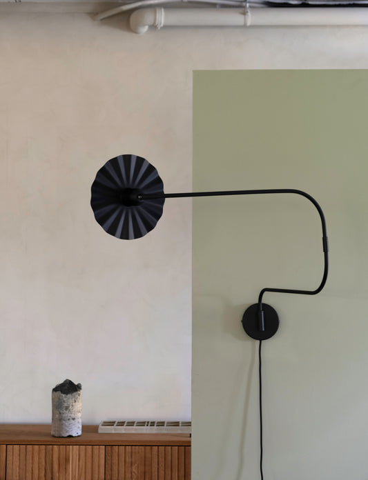 Krum vegglampe 02 fra Ygg&Lyng