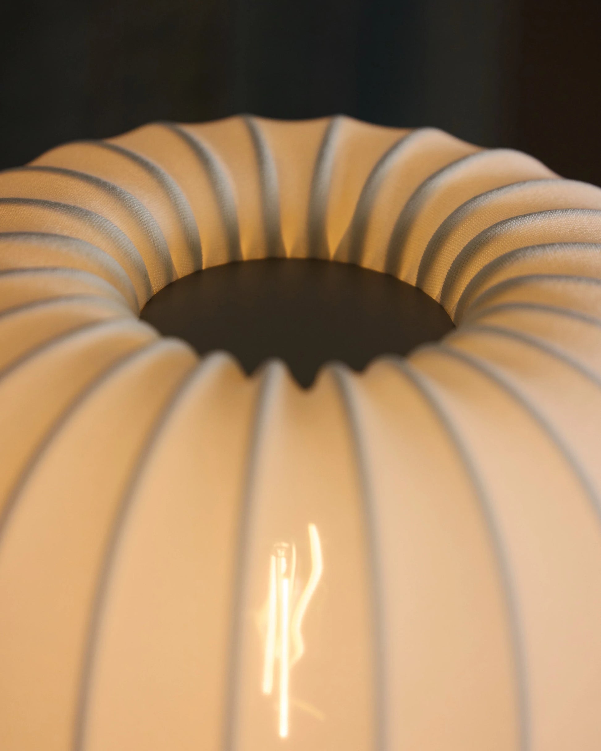 Tradition table lamp