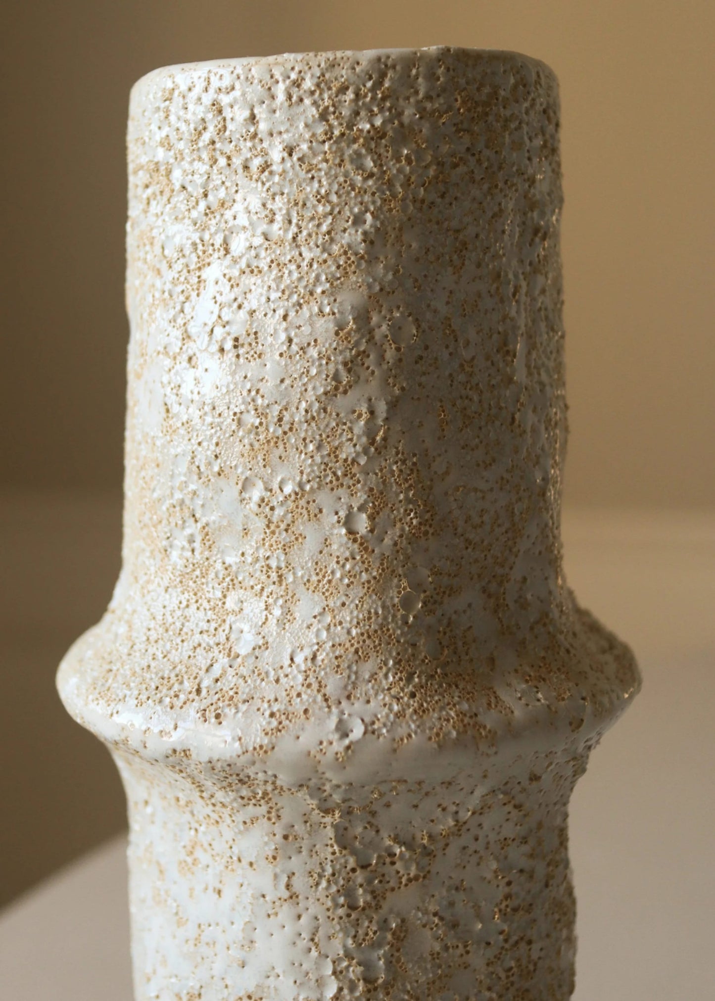 Small Ceramic Earth Vase fra Botane
