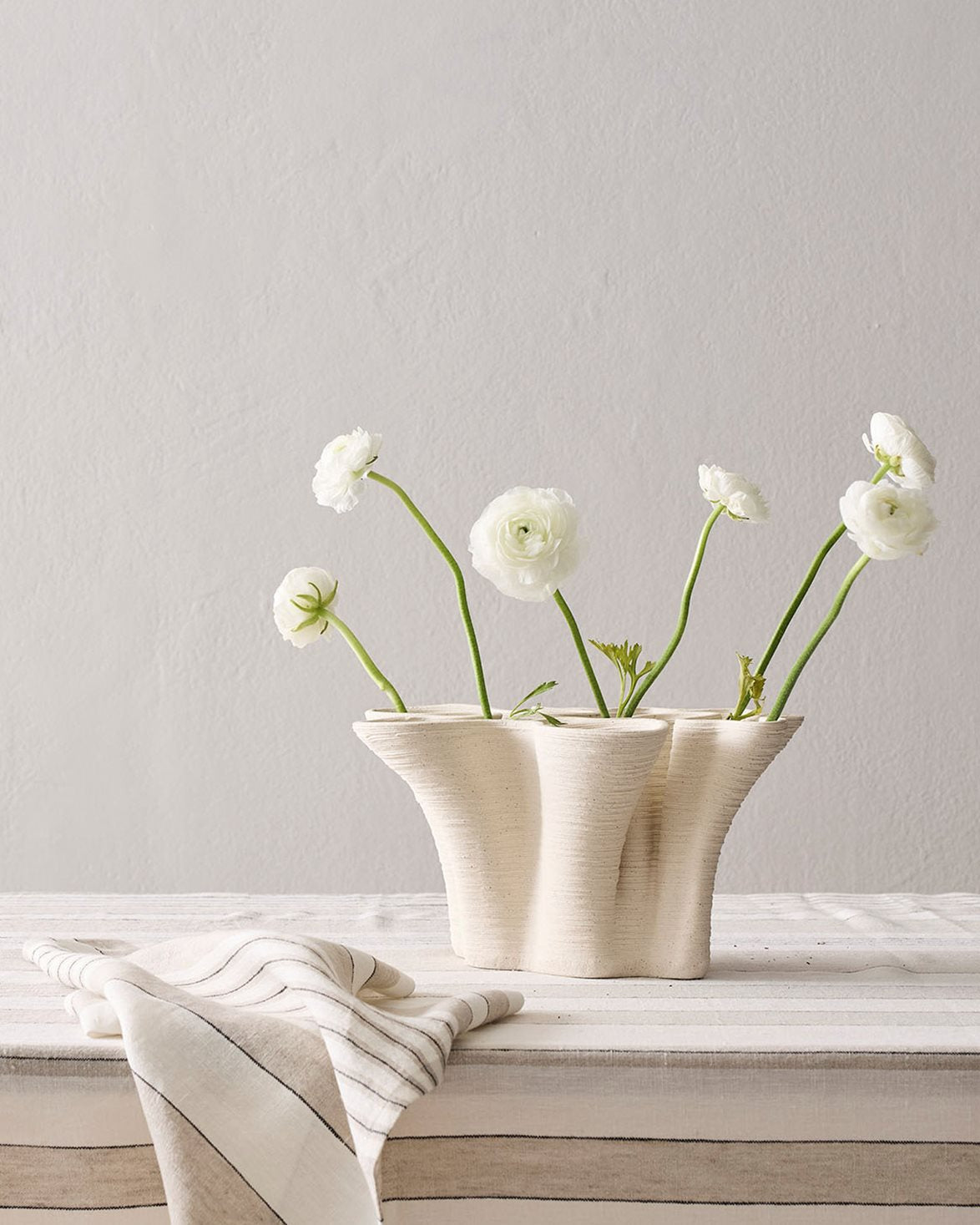 Tell Me More – Fiordo Vase Small, Off-white