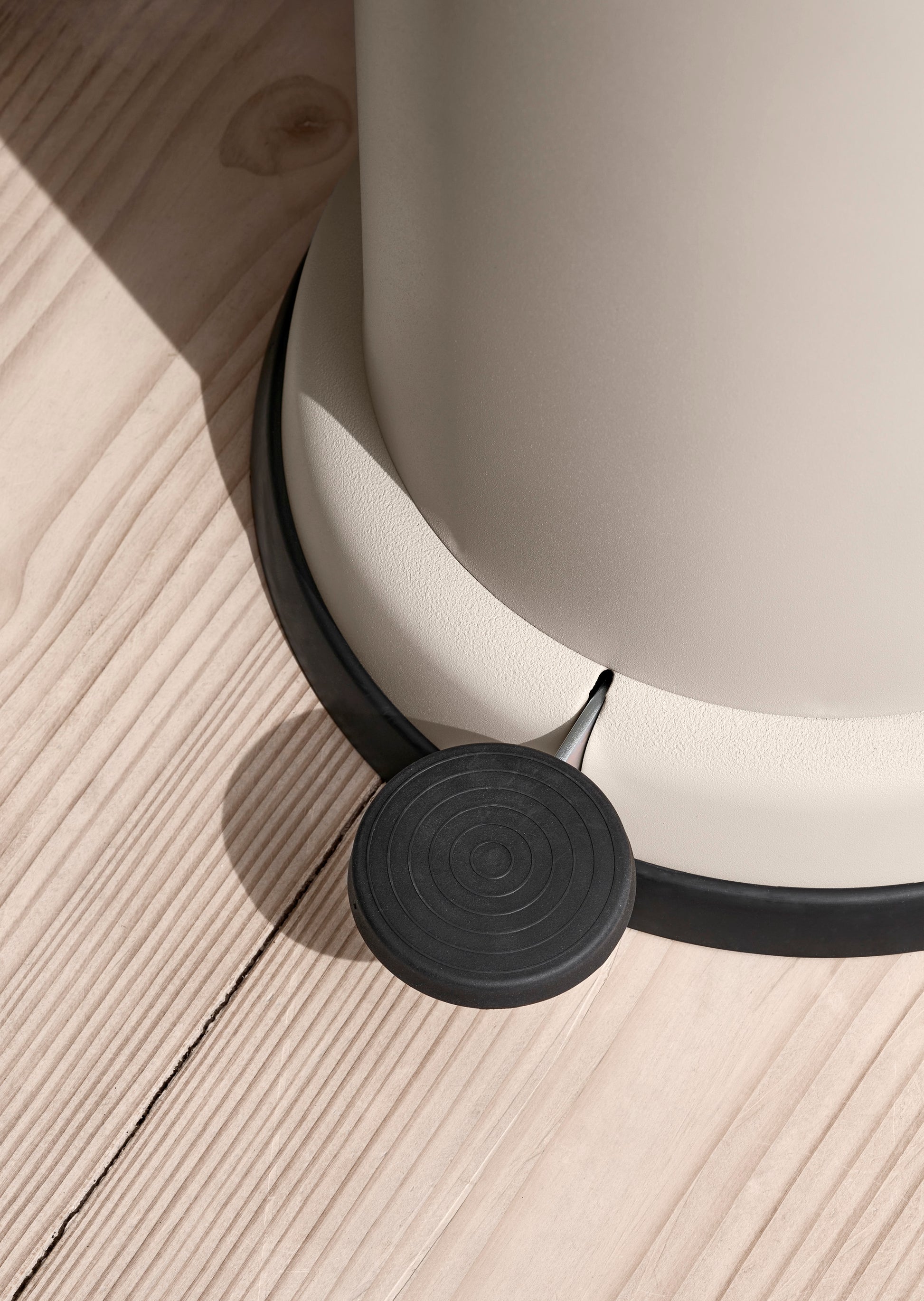 Vipp16 pedalbøtte 18 liter