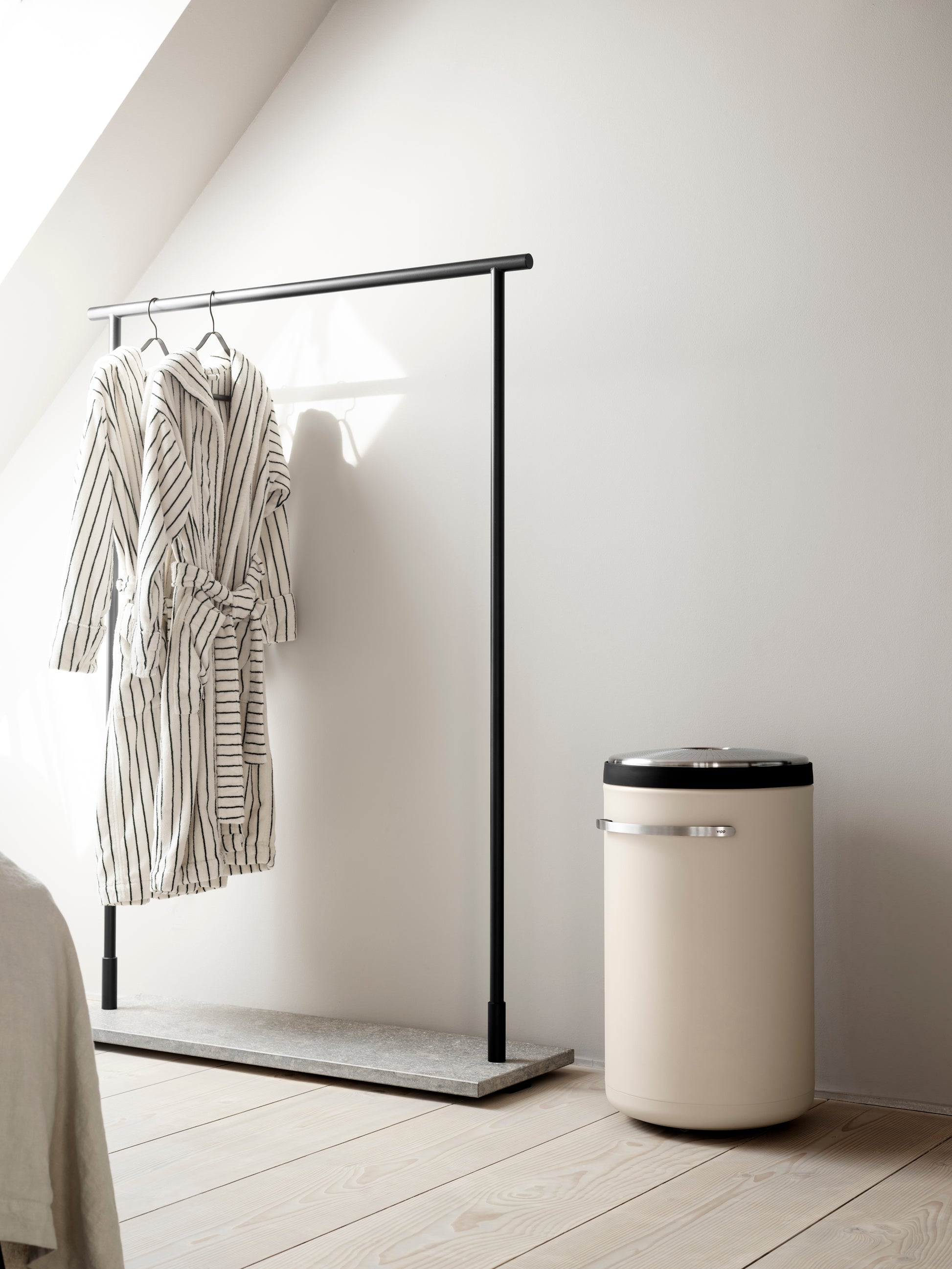 Vipp441 skittentøyskurv